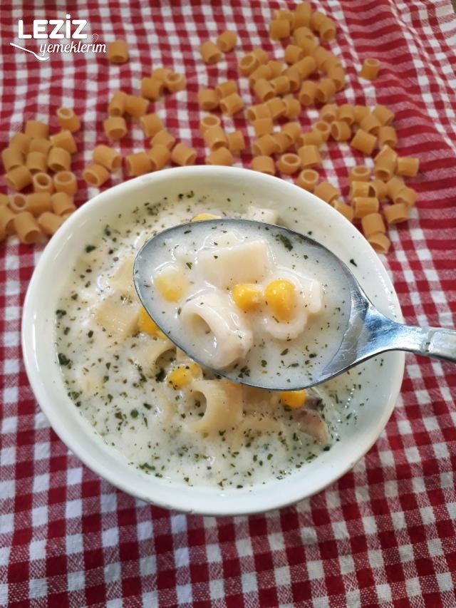 Ekşi Soslu Mısırlı Makarna Çorbası