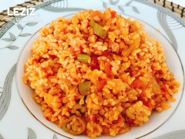 Leziz Domatesli Bulgur Pilavı