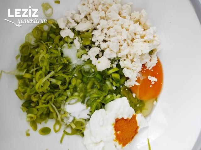 Sağlıklı, Lezzetli Pırasalı Poğaça