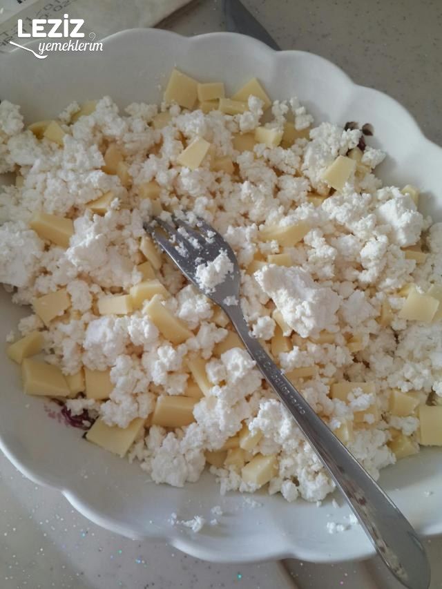 Yalancı Su Böreği (Aşama Aşama Anlatım)