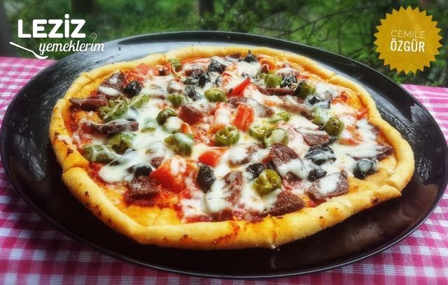 Evde Pizza Tarifi, Nasıl Yapılır Leziz Yemeklerim