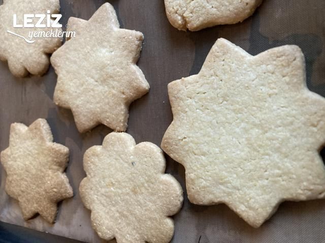 Yılbaşı Kurabiyesi (Butterplätzchen)