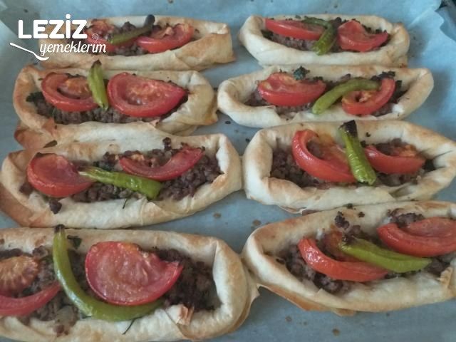 Sandal Börek Nasıl Yapılır