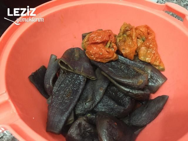 Zeytinyağlı Dolma Nasıl Yapılır?