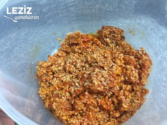 Zeytinyağlı Dolma Nasıl Yapılır?