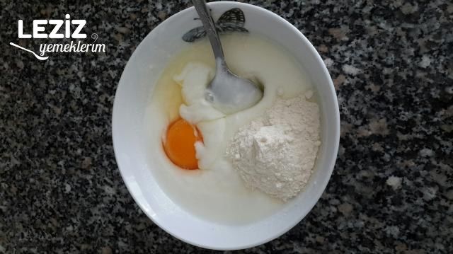 Et Suyunu Terbiyeli Arpa Şehriye Çorbası