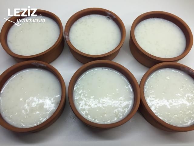 Fırında Sütlaç Tarifi (Aşamalı Anlatım)