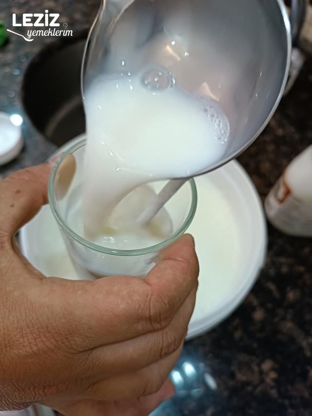 Doğal Süt İle Taş Gibi Yoğurt Nasıl Yapılır