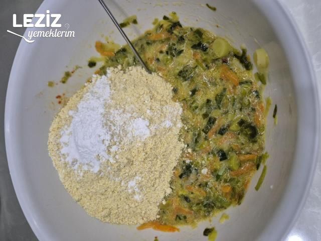 Pırasalı Tuzlu Kek Nasıl Yapılır