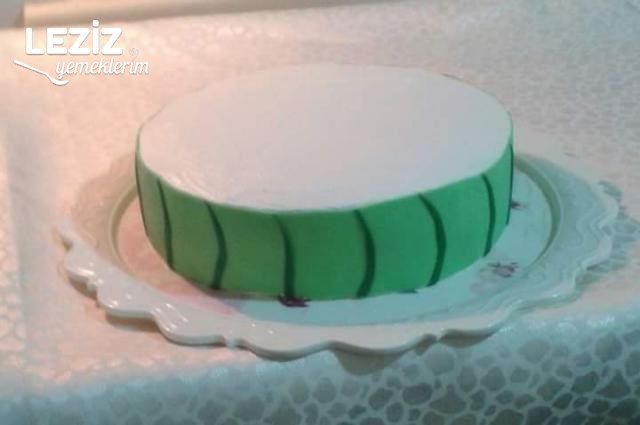 Karpuz Şeklinde Pasta