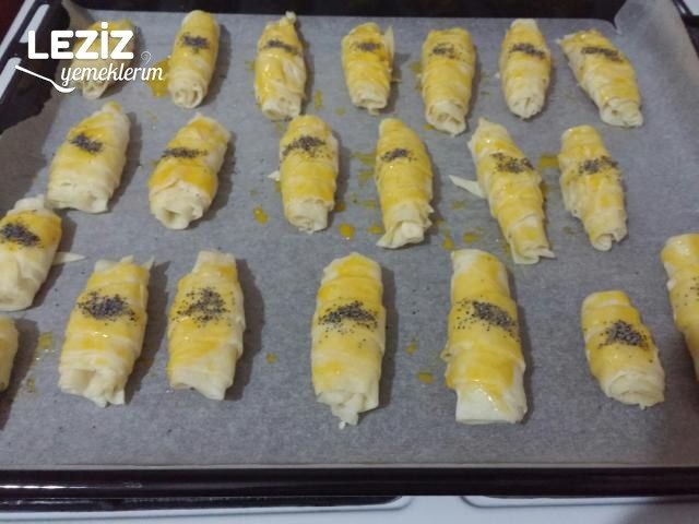 5 Dakikada Puf Puf Kabaran Çıtır Çıtır Sodalı Börek