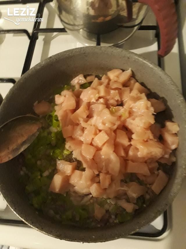 Nefis Tavuklu Mantar Sote