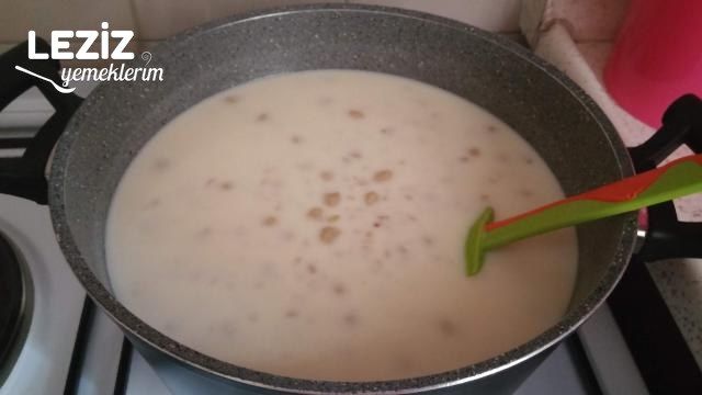 Nohutlu Buğday Çorbası