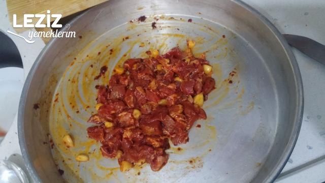 Fırında Etli Karnıbahar Yemeği (Sebze Yemeği Sevmeyenlere Özel)