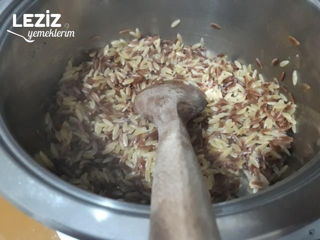 İki Renkli Şehriye Pilavı