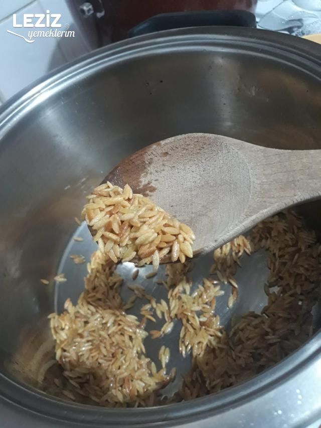 İki Renkli Şehriye Pilavı