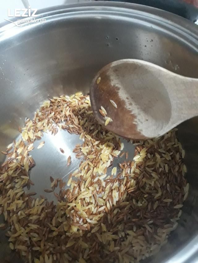 İki Renkli Şehriye Pilavı