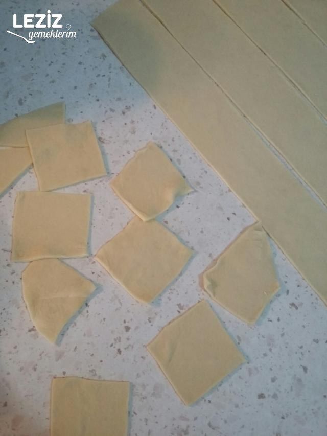 Üçgen Mantı Tarifi