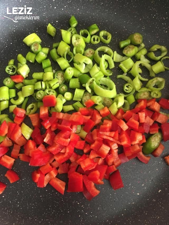 Sebzeli Yumurta Kapama