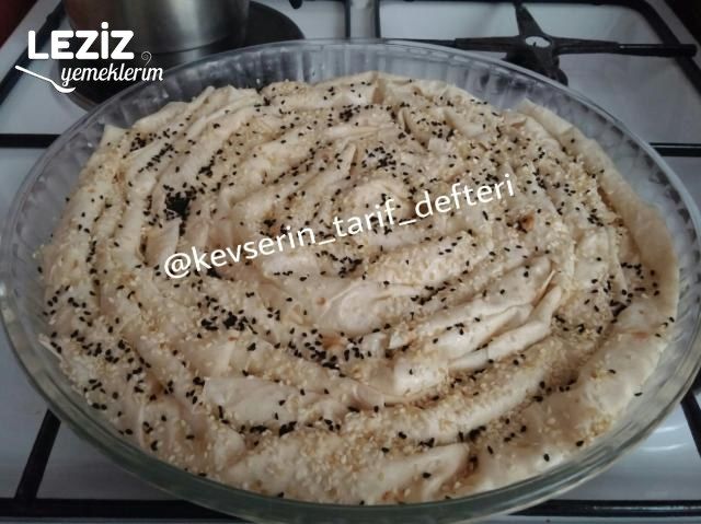 Kolay Peynirli Dolama Börek