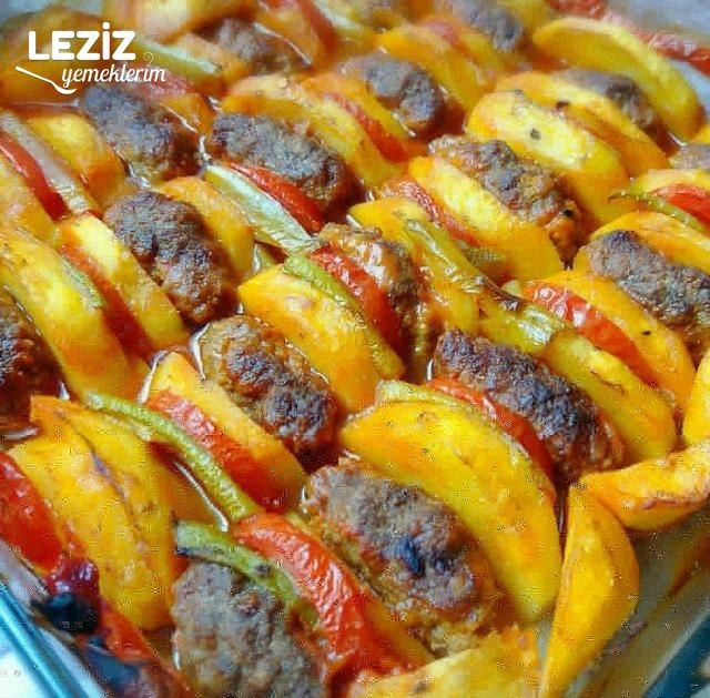 İzmir Köfte (Mutlaka Deneyin)