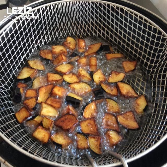 Soslu Patlıcan Biber Kızartma