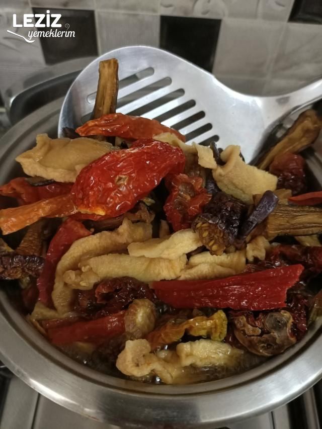 Kuru Sebzeli Ekşili Kış Yemeği (Burdur Yöresi)