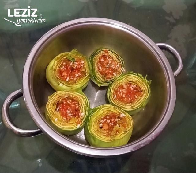 Zeytinyağlı Enginar Dolması