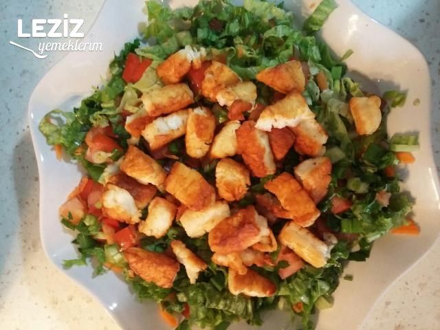 Hellim Peynirli Salata