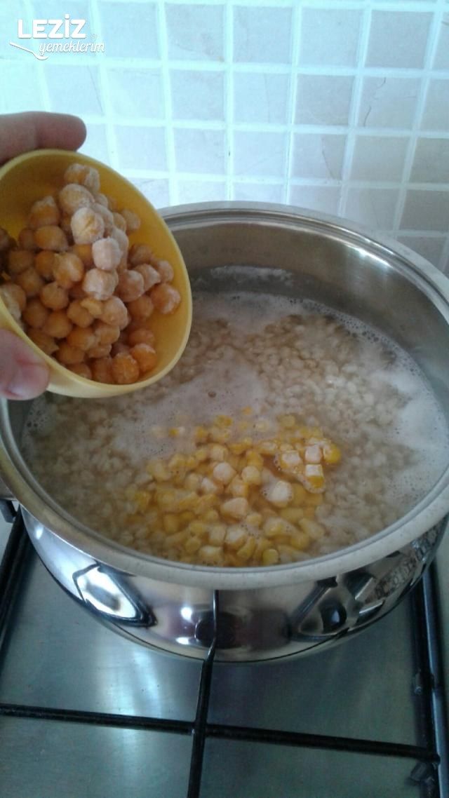 Soğuk Yoğurtlu Çorba