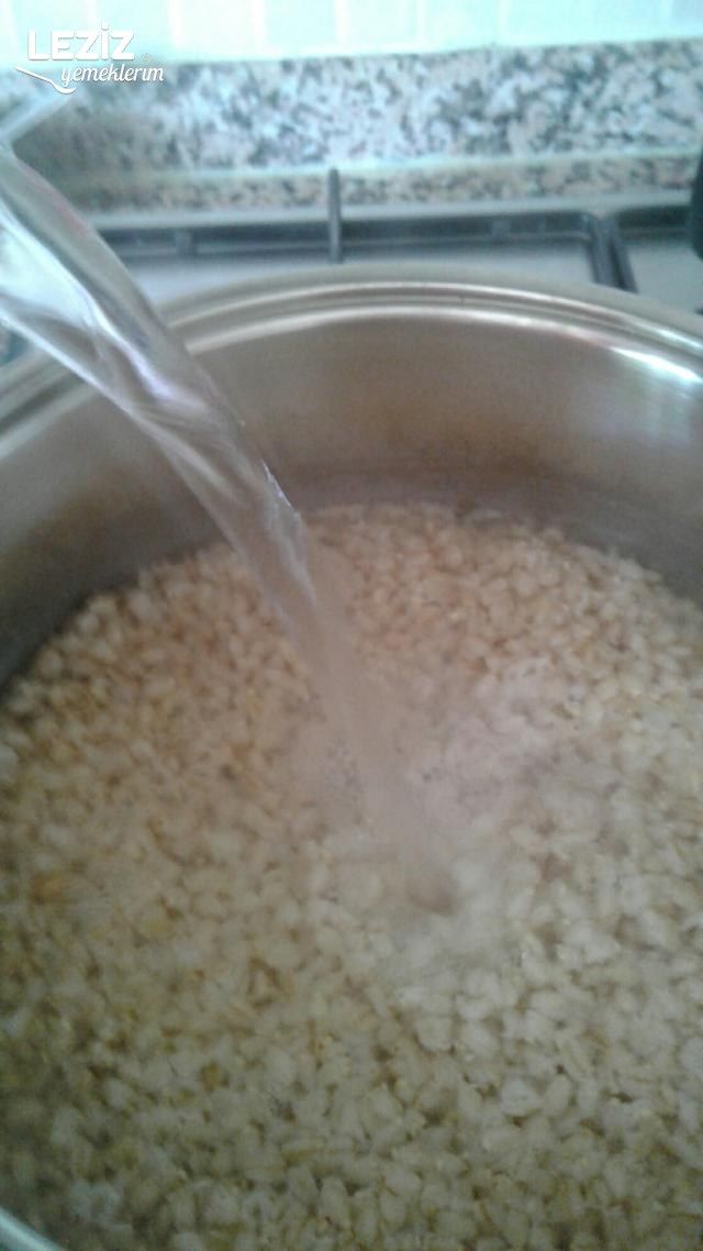 Soğuk Yoğurtlu Çorba