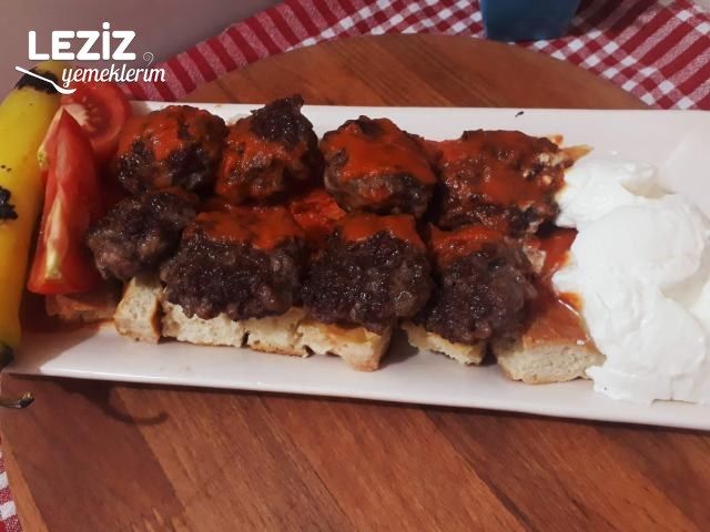 Bursa Pideli Köfte Tarifi