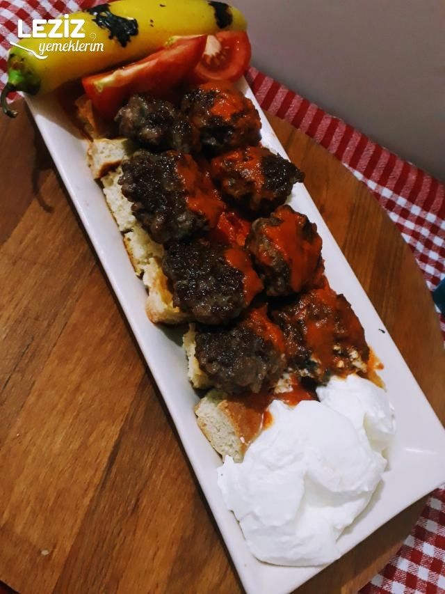 Bursa Pideli Köfte Tarifi