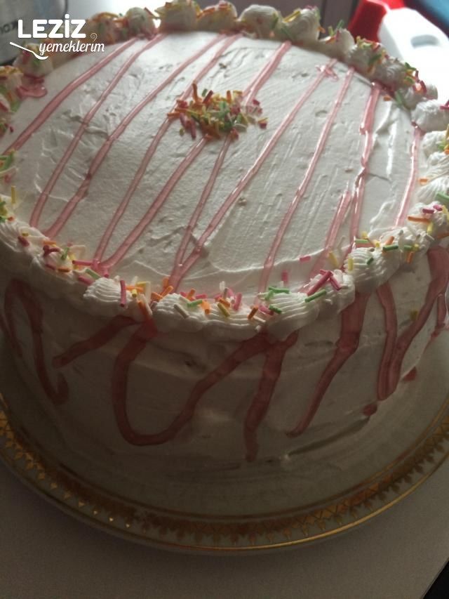 Muzlu Yaş Pasta Nasıl Yapılır