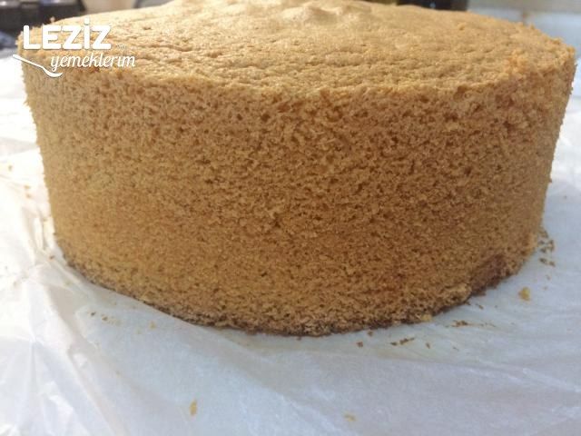 Muzlu Yaş Pasta Nasıl Yapılır