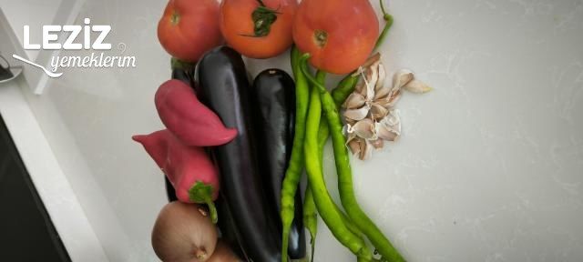 Fırında Etsiz Patlıcan Yemeği