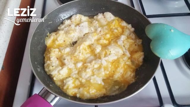 Yumurtalı Çökelek Sündürmesi Tarifi (Amasya Yöresi)