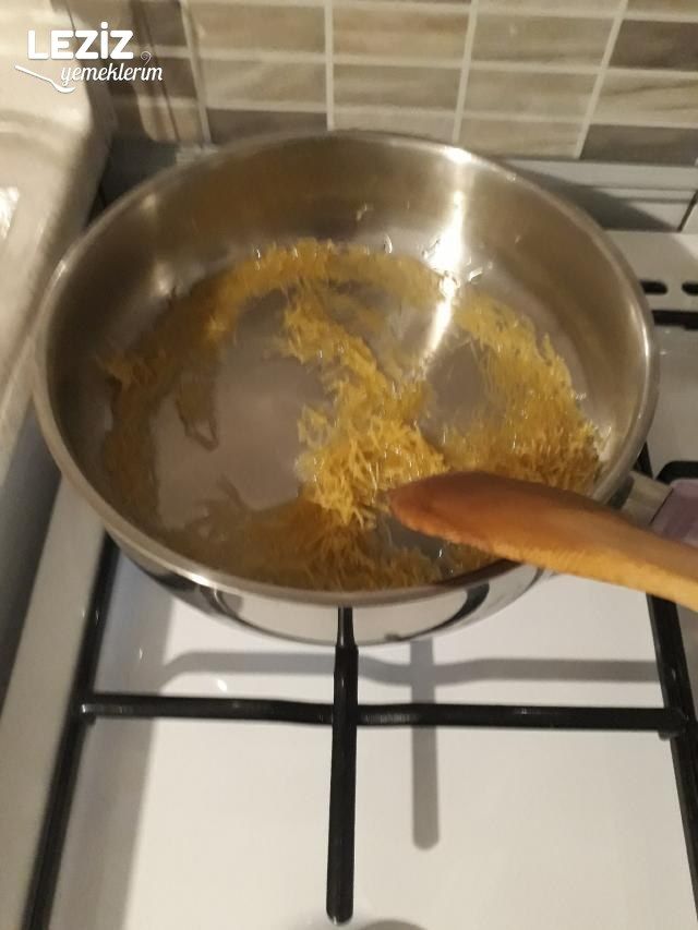 Tel Şehriyeli Pilav