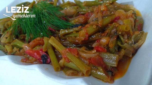 Ispanak Kökü Kavurması