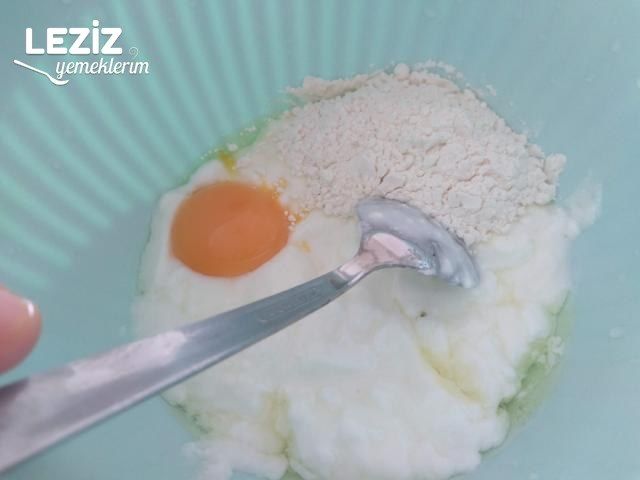 Şehriyeli Yoğurt Çorbası (10 Dakikada Hazır)