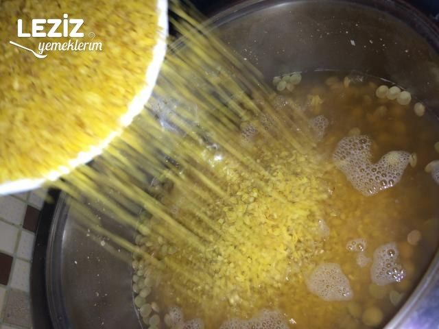 Kolay Yeşil Mercimekli Bulgur Pilavı