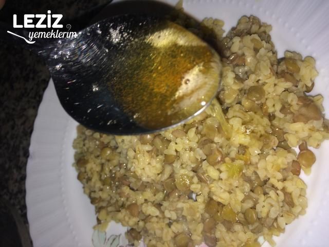 Kolay Yeşil Mercimekli Bulgur Pilavı