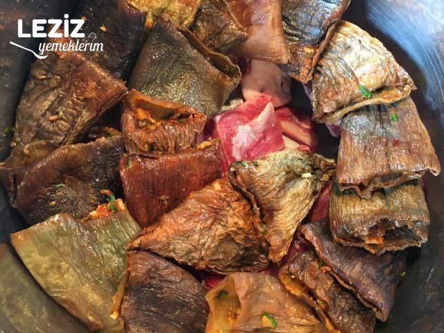 Kuru Patlıcan Ve Kuru Biber Dolması