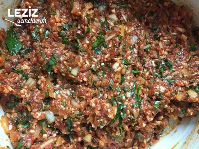 Kuru Patlıcan Ve Kuru Biber Dolması