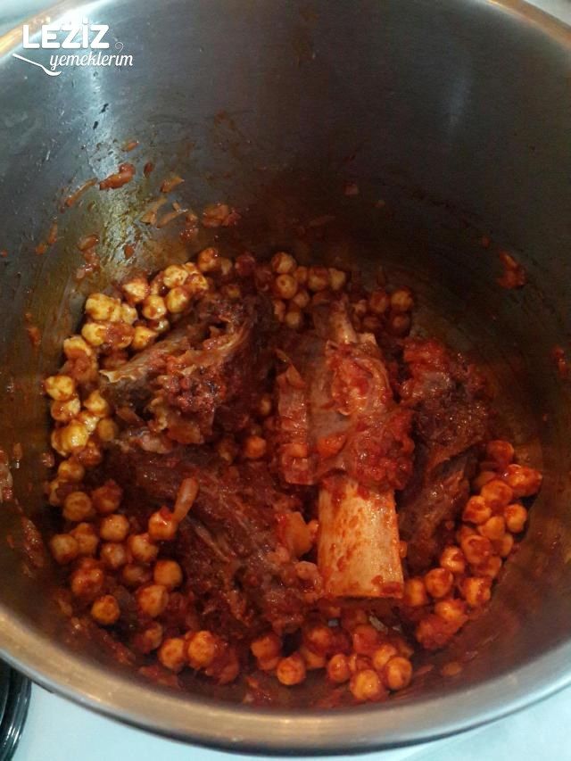 Kaburgalı Nohut Yemeği