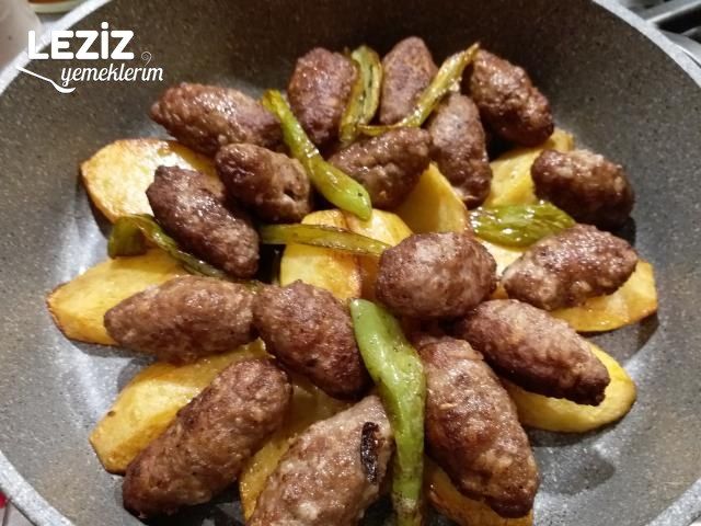 Tencerede İzmir Köfte