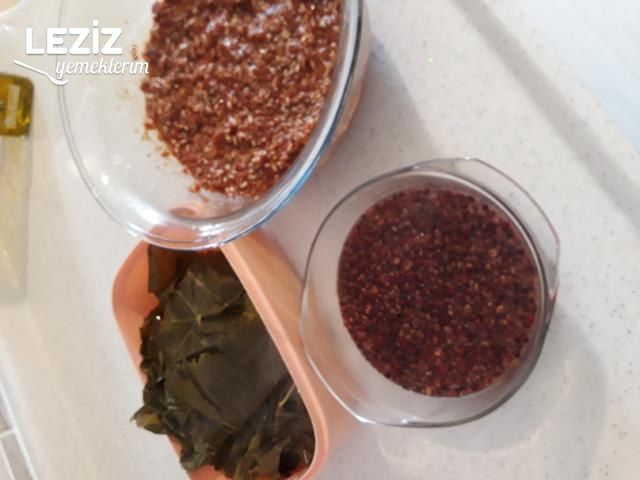 Zeytinyağlı Sarma (Resimli)