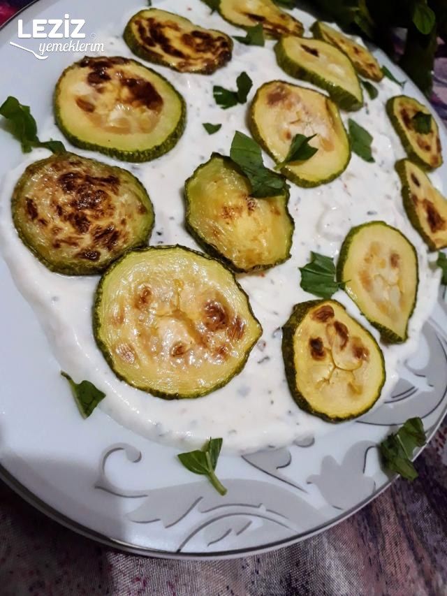 Dip Sos Eşliğinde Fırında Kabak Kızartması