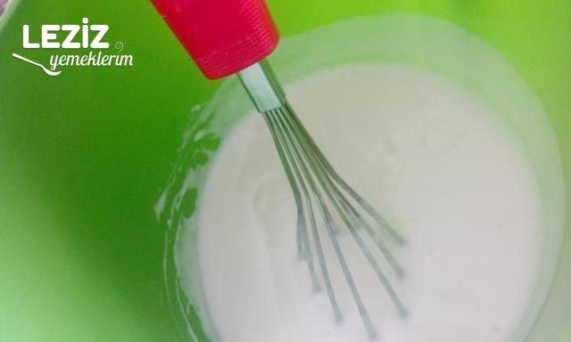 Yoğurtlu Şehriye Çorbası Tarifi