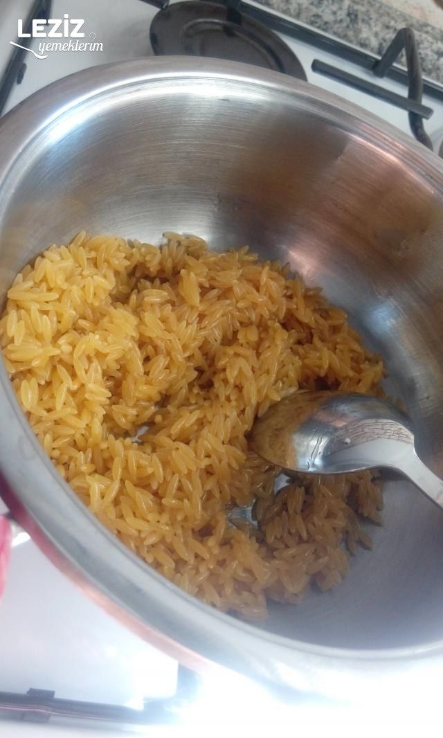 Yoğurtlu Şehriye Çorbası Tarifi